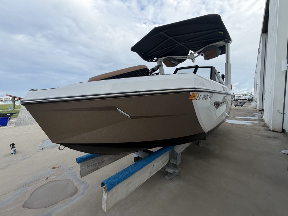 The wake boat bow quarter on stands