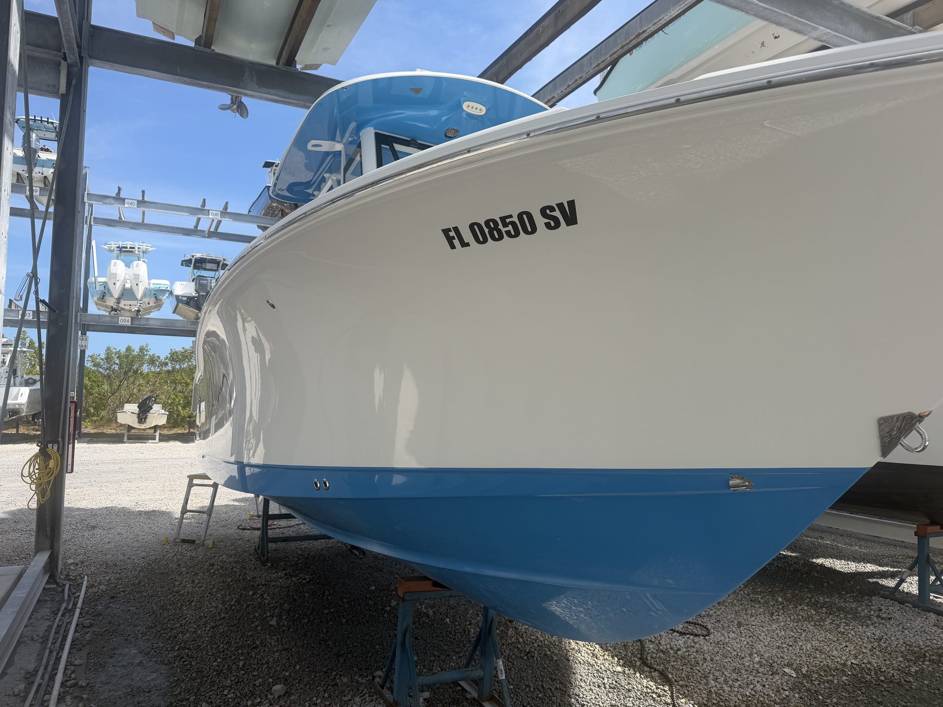 The bow quarter of the center console on the rack